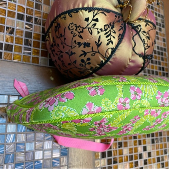 Lilly Pulitzer Laptop Case - Picture 10 of 11